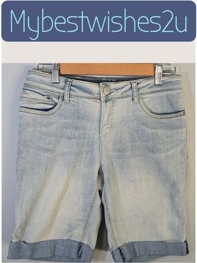 Faded Glory Shorts Women’s Sz 4 Light Blue Denim Shorts Cuffed Distressed summer
